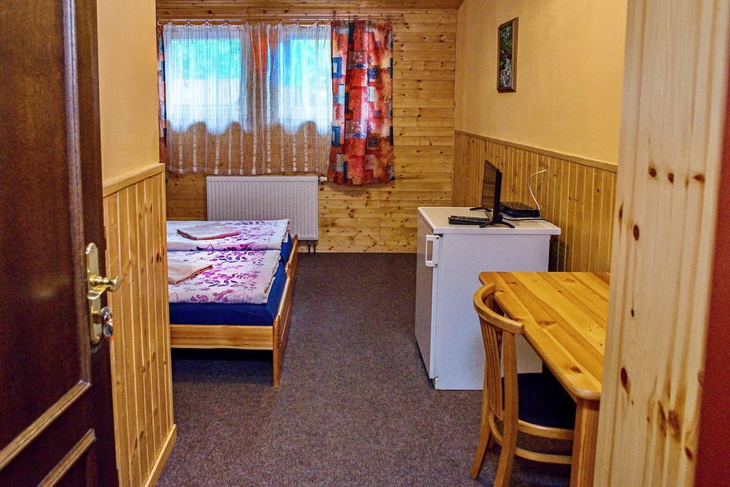 Penzion Radosov Ubytovani V Soukromi Kyselka  Exterior photo