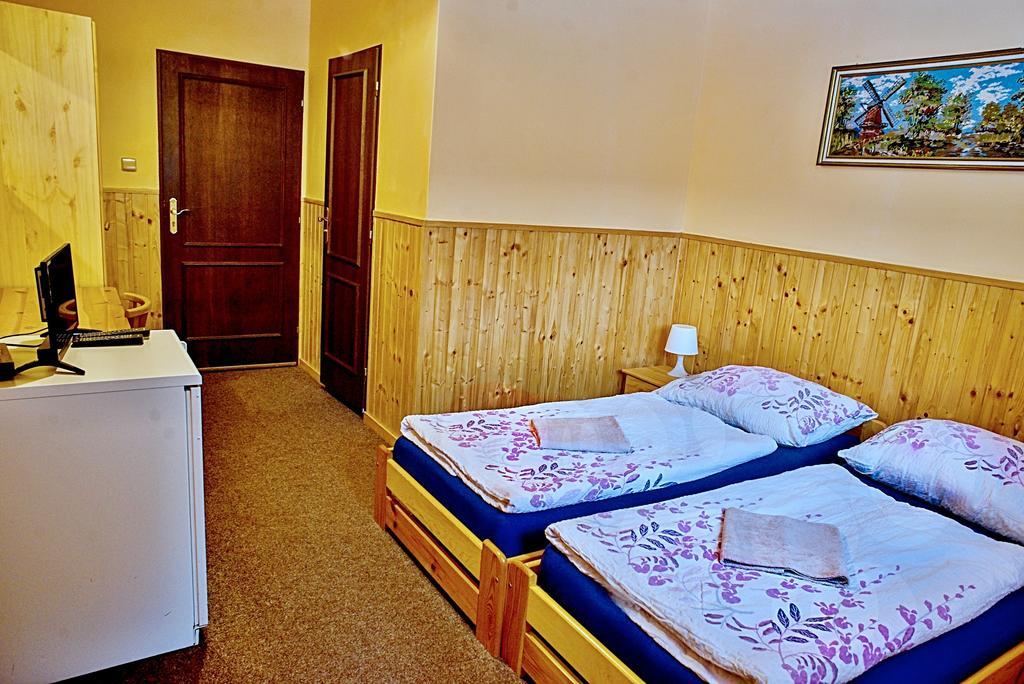 Penzion Radosov Ubytovani V Soukromi Kyselka  Exterior photo